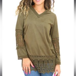 NWT South Main olive lace accented, V neck tunic women’s XL/XXL